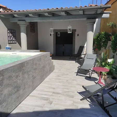 度假居 Cactus House *